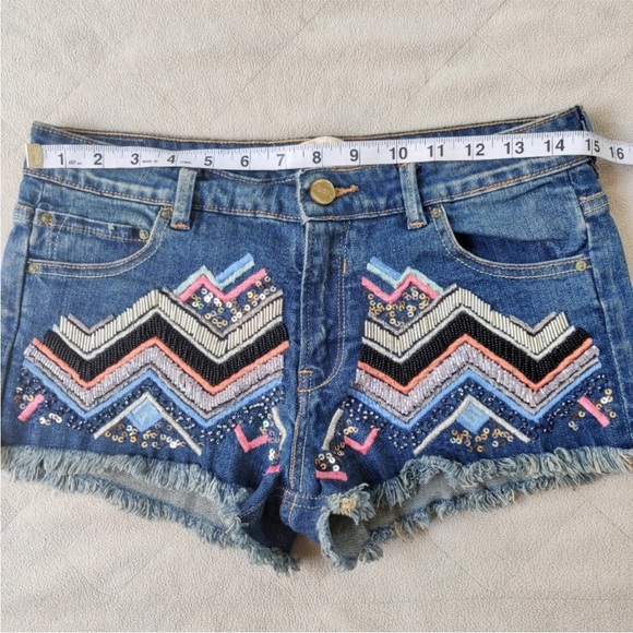 Zara Embellished Beaded Boho Cut Off Jean Shorts size 4 - Picture 3 of 13